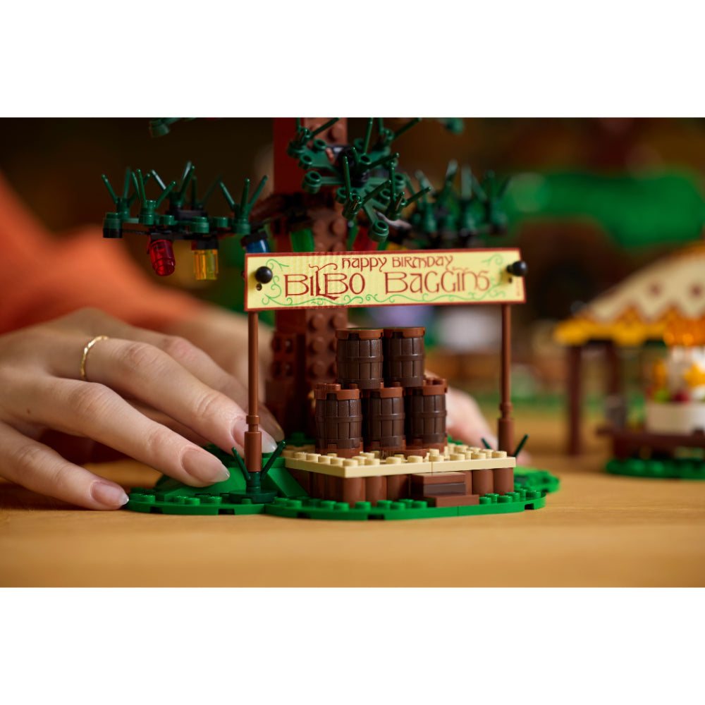 LEGO® Icons: El Señor De Los Anillos: La Comarca (10354)