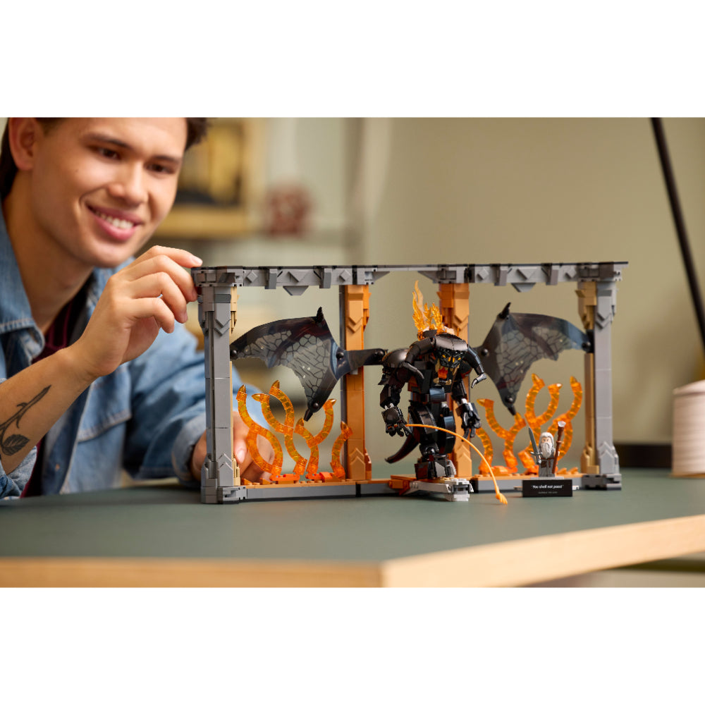 LEGO®Icons: Gandalf Vs Durin'S Bane Booknook (10367)_012