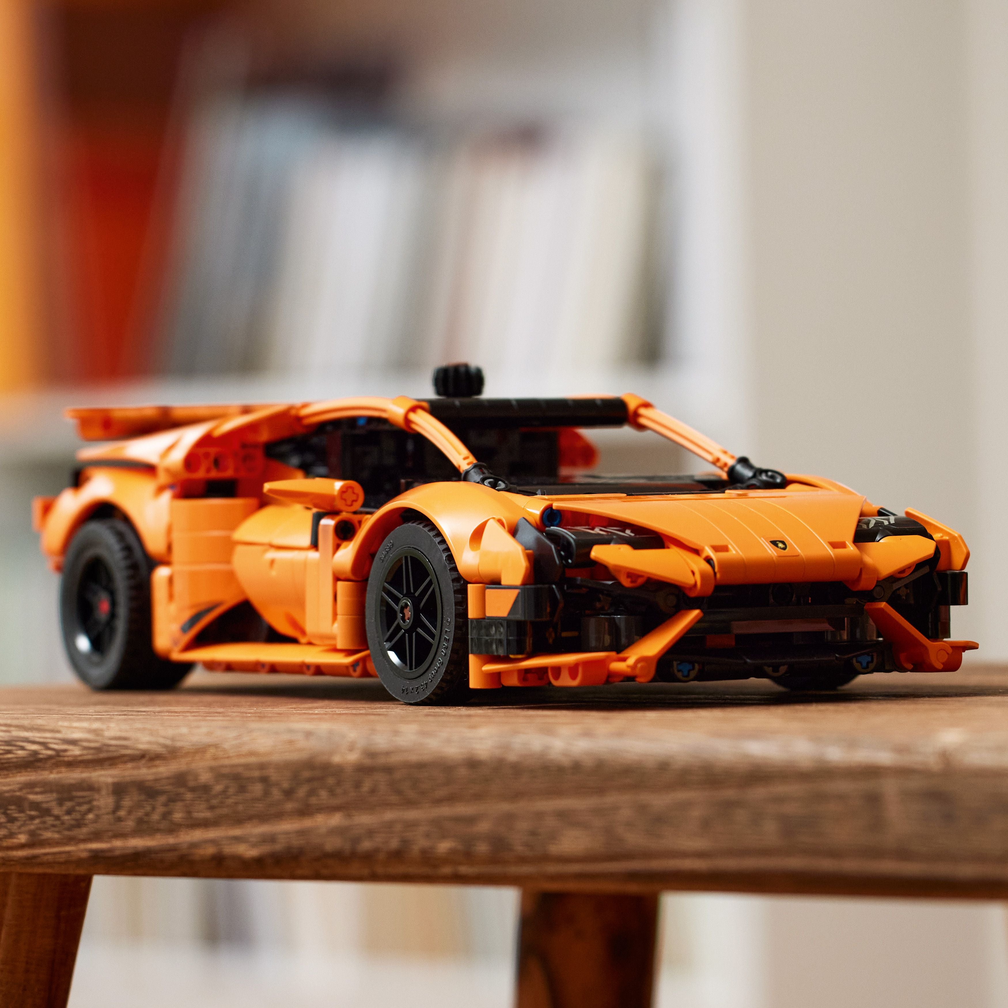 LEGO® Technic: Lamborghini Huracán Tecnica Naranja (42196)_008