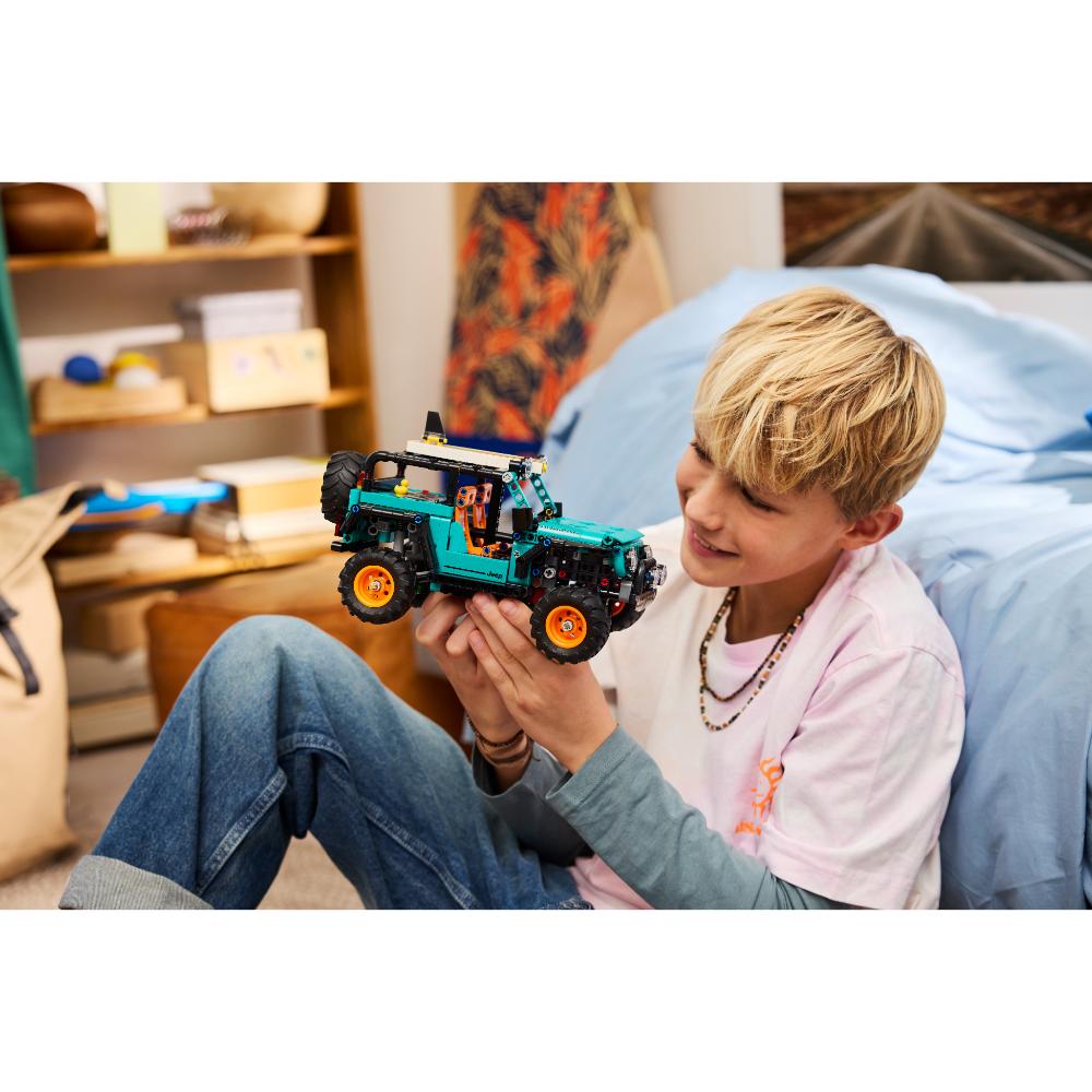 LEGO®Technic: Suv Jeep® Wrangler Rubicon (42227)_012