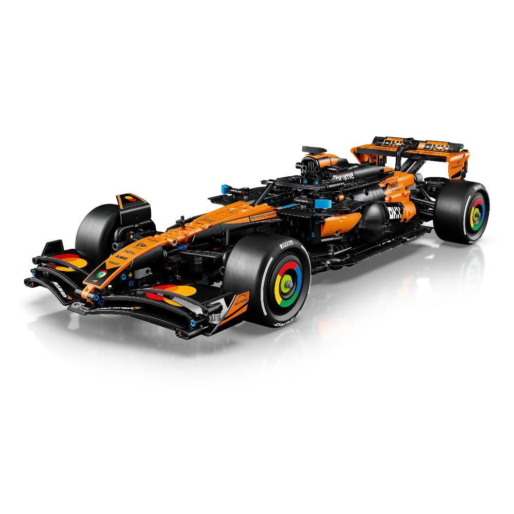 COCHE MCLAREN F1
