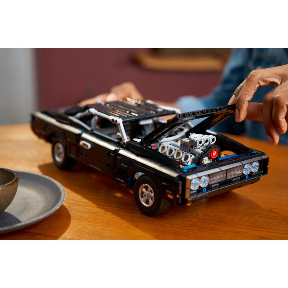 LEGO®Technic: Coche Dodge Charger R/T De Fast And Furious (42231)_010