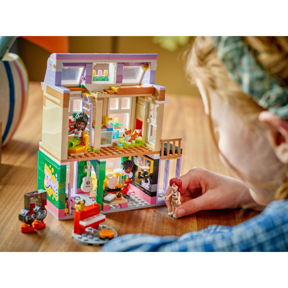 LEGO®Friends: Tienda De Música Y Departamento (42653)_009