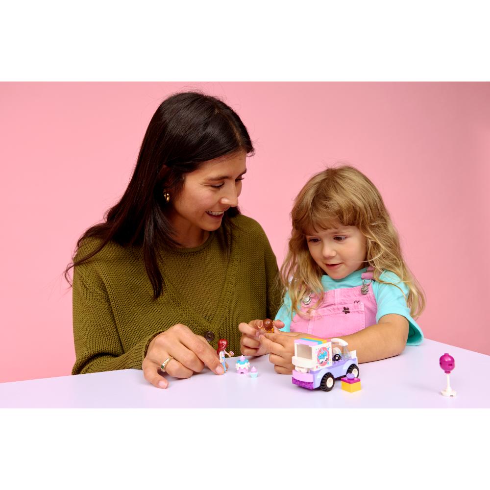 AUTO-UNICORNIO DE REPARTO DE PASTELES