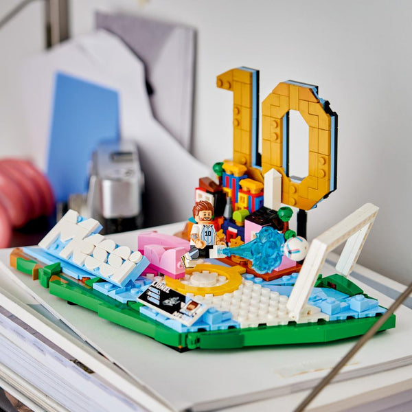 LEGO®Editions, Editions Sports: Lionel Messi: Fenómenos Del Fútbol (43011)_009