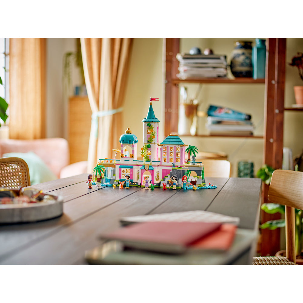 LEGO®Disney Princess: Castillo De Las Princesas Y Mascotas Reales (43267)_010