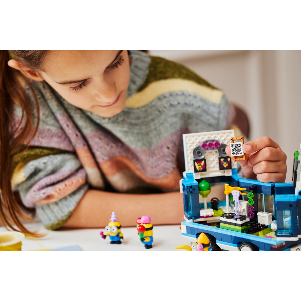LEGO® Despicable Me: Bus De Fiesta Musical De Los Minions (75581)_014