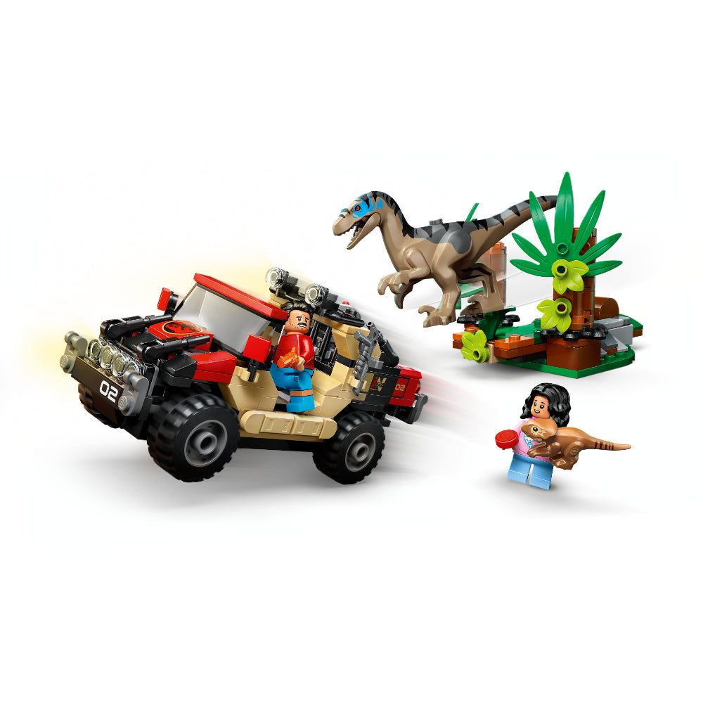 LEGO®Jurassic World: Huida En Todoterreno Y Raptor Al Acecho (76972)_004