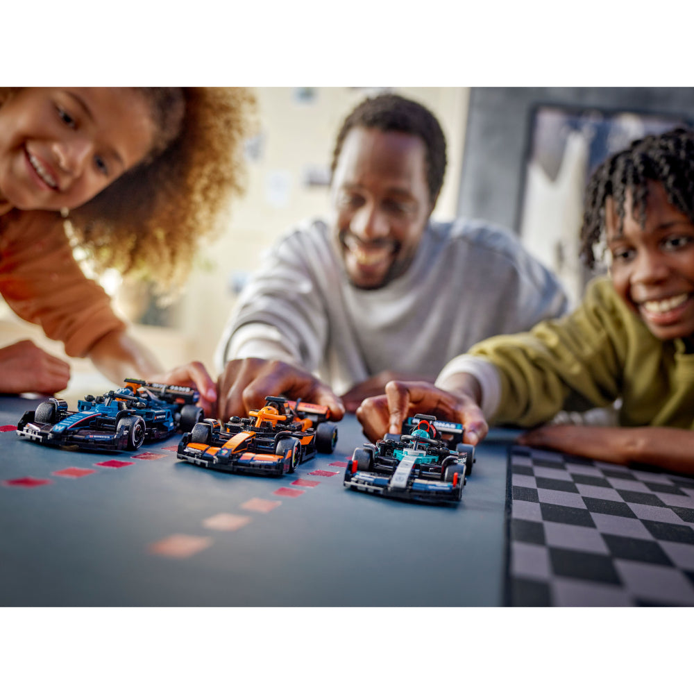 LEGO®Speed Champions: Coche De Carreras Mercedes-Amg F1® W15 (77244)_011