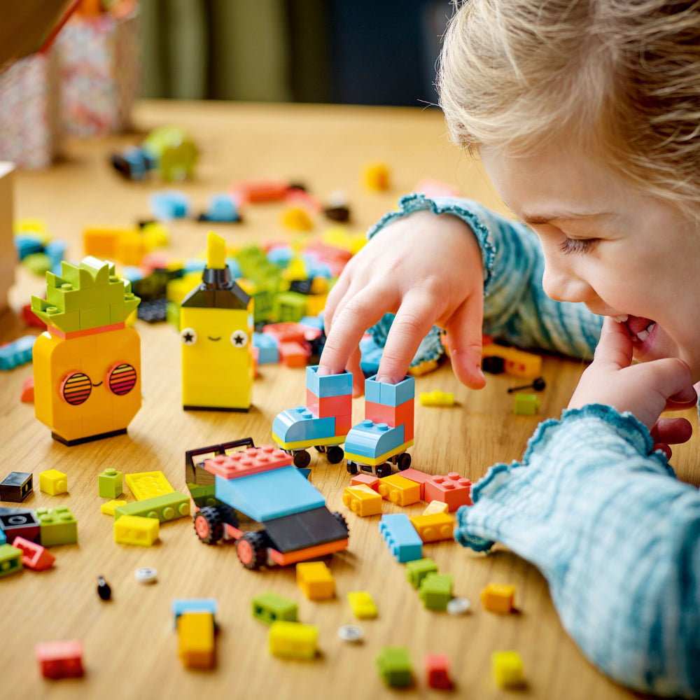 DIVERSIÓN CREATIVA: NEÓN