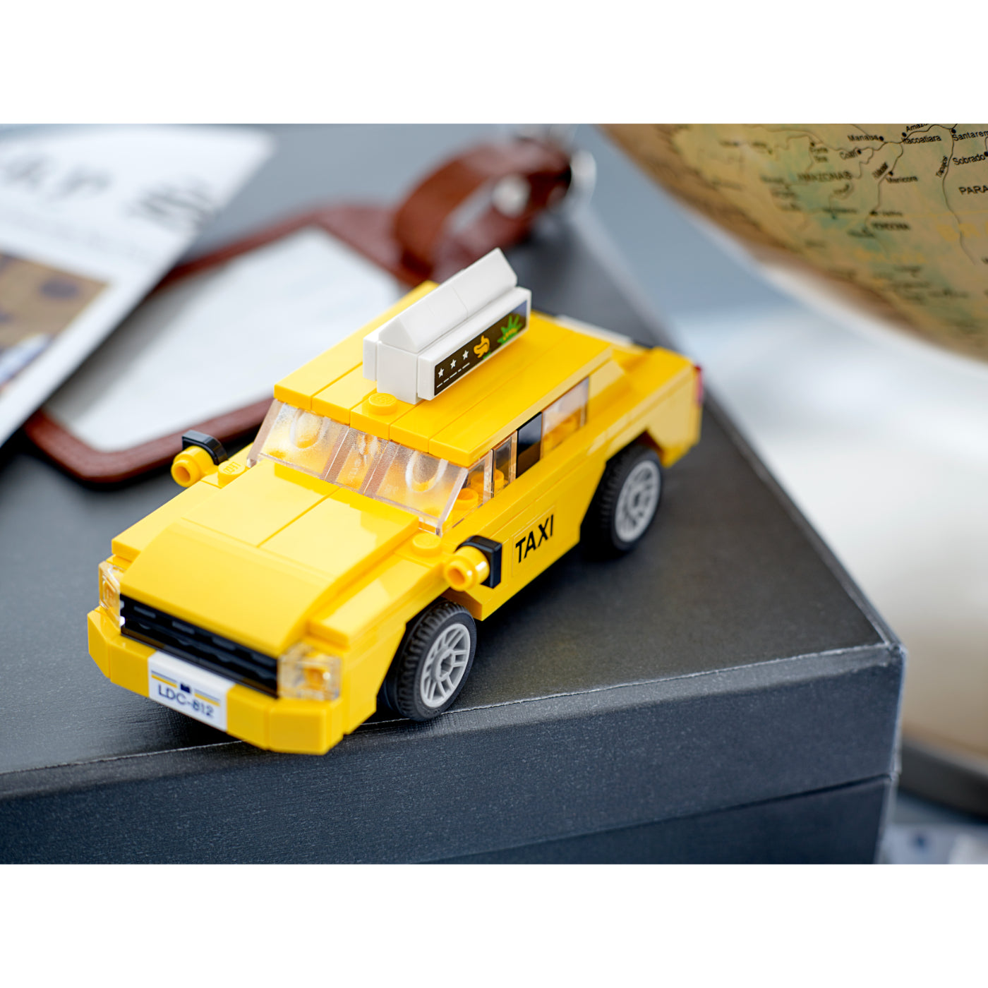 LEGO® Creator: Taxi Amarillo (40468)