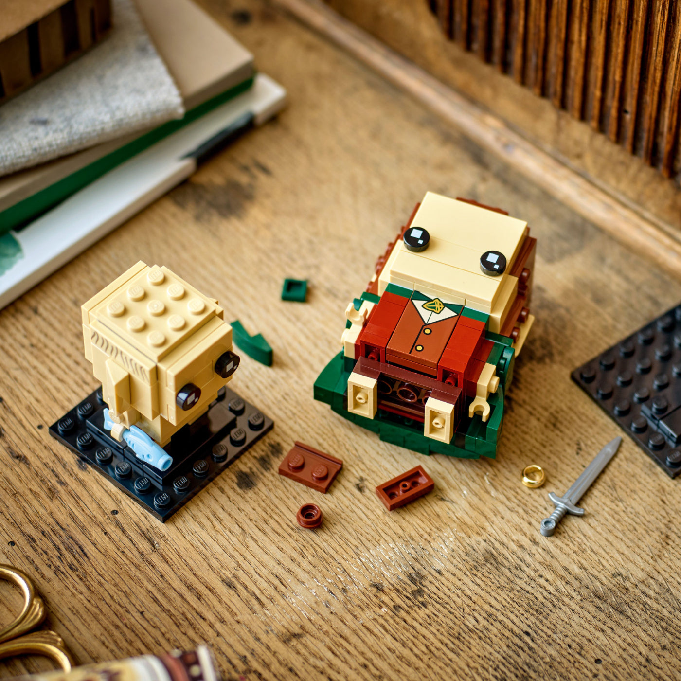 LEGO® BrickHeadz™ Frodo™ & Gollum™ (40630)