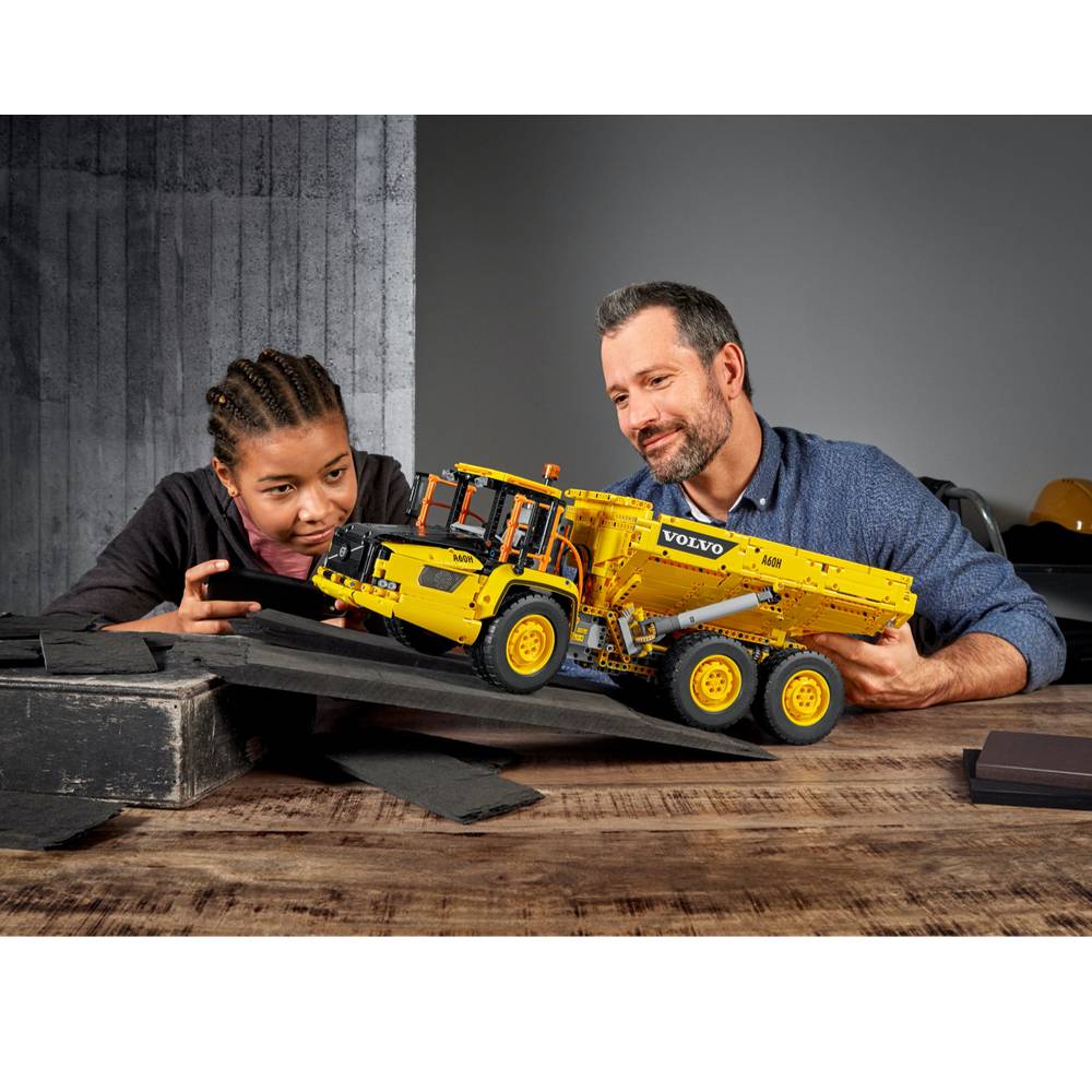 LEGO® Technic Camión Articulado Volvo 6x6 (42114)