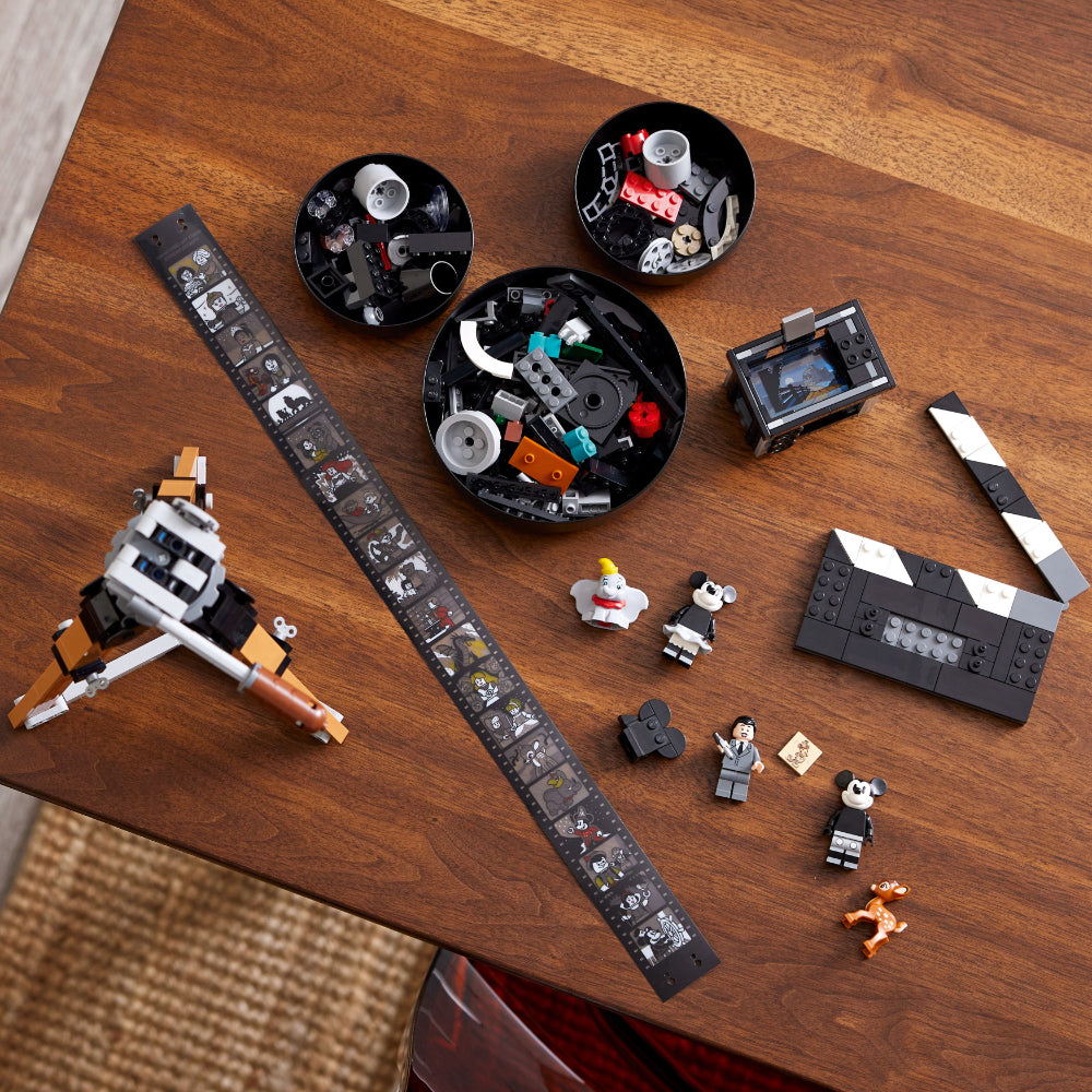 LEGO® CÁMARA EN HOMENAJE A WALT DISNEY (43230)