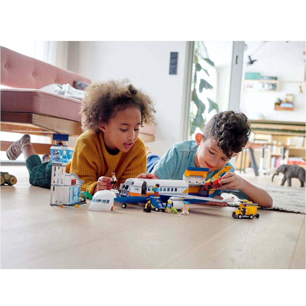 LEGO® City Avión de Pasajeros (60262)
