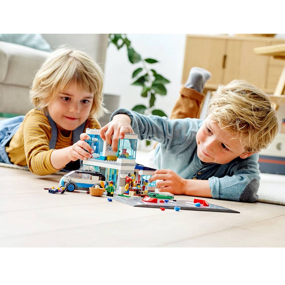 LEGO® City Casa Familiar (60291)