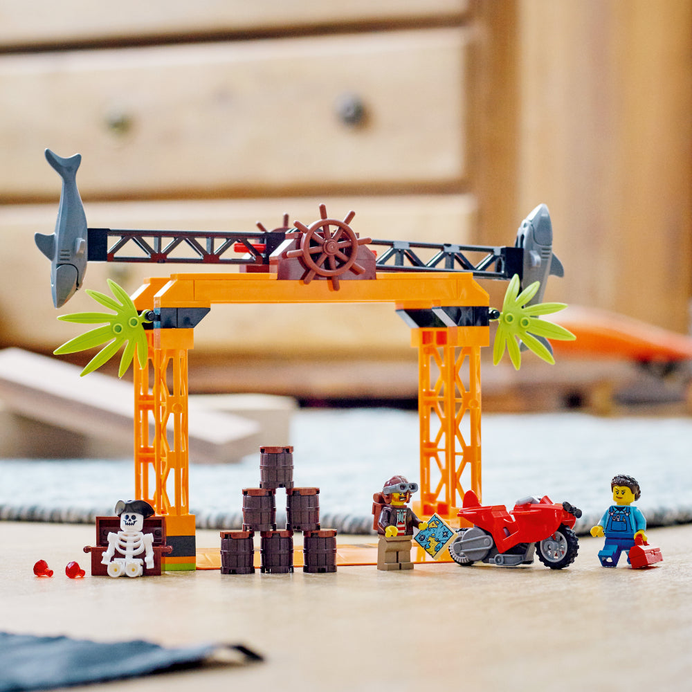 LEGO® City Desafío Acrobático Ataque Del Tiburón (60342)