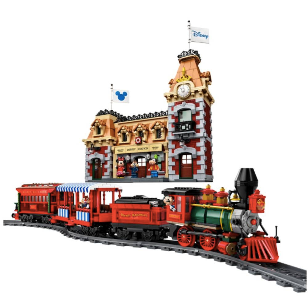 LEGO® Disney Tren y Estación (71044)