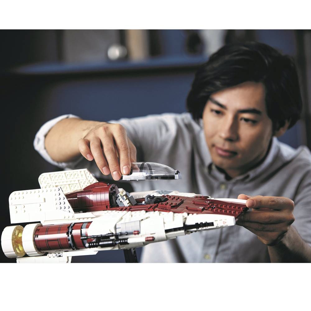 LEGO® Star Wars™ Caza Estelar A-wing (75275)